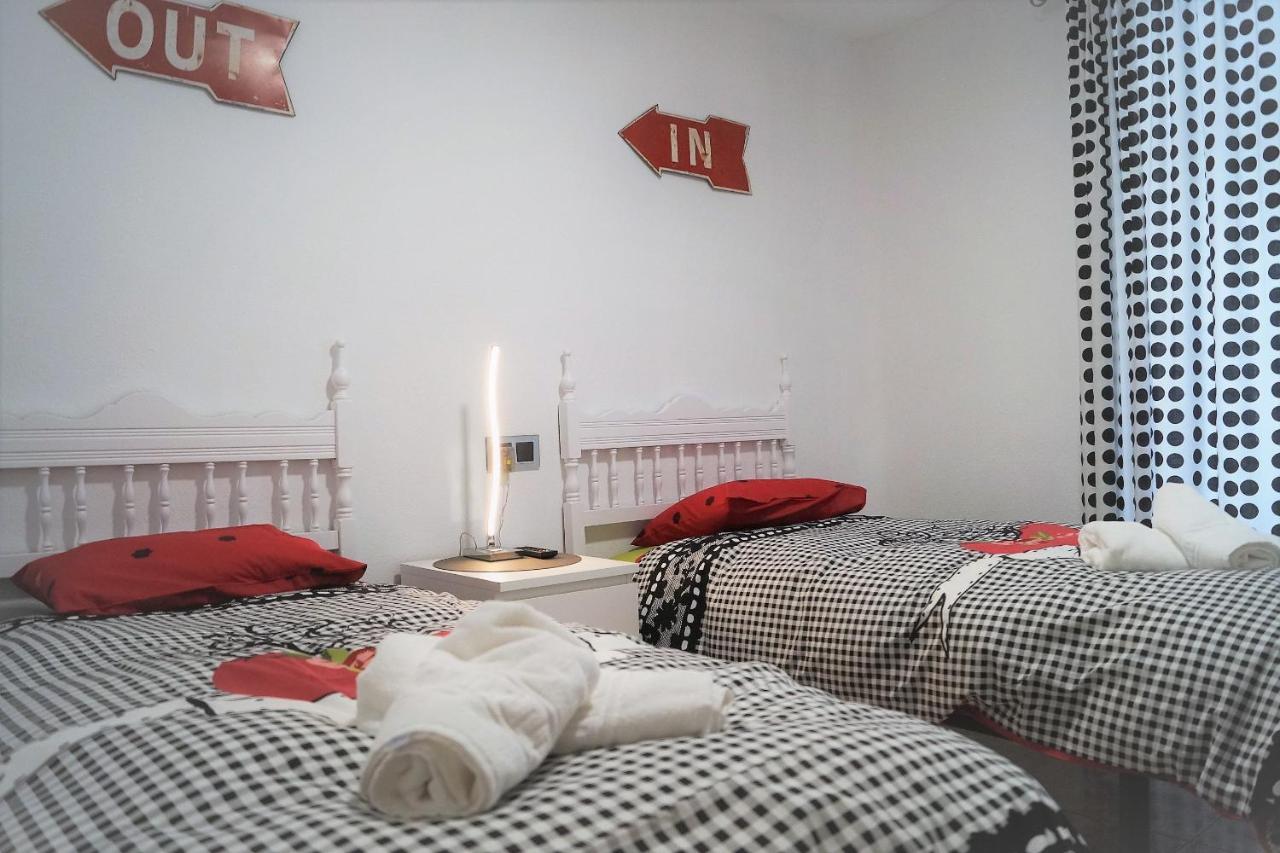 Отель Casa Campanilla Хака Экстерьер фото